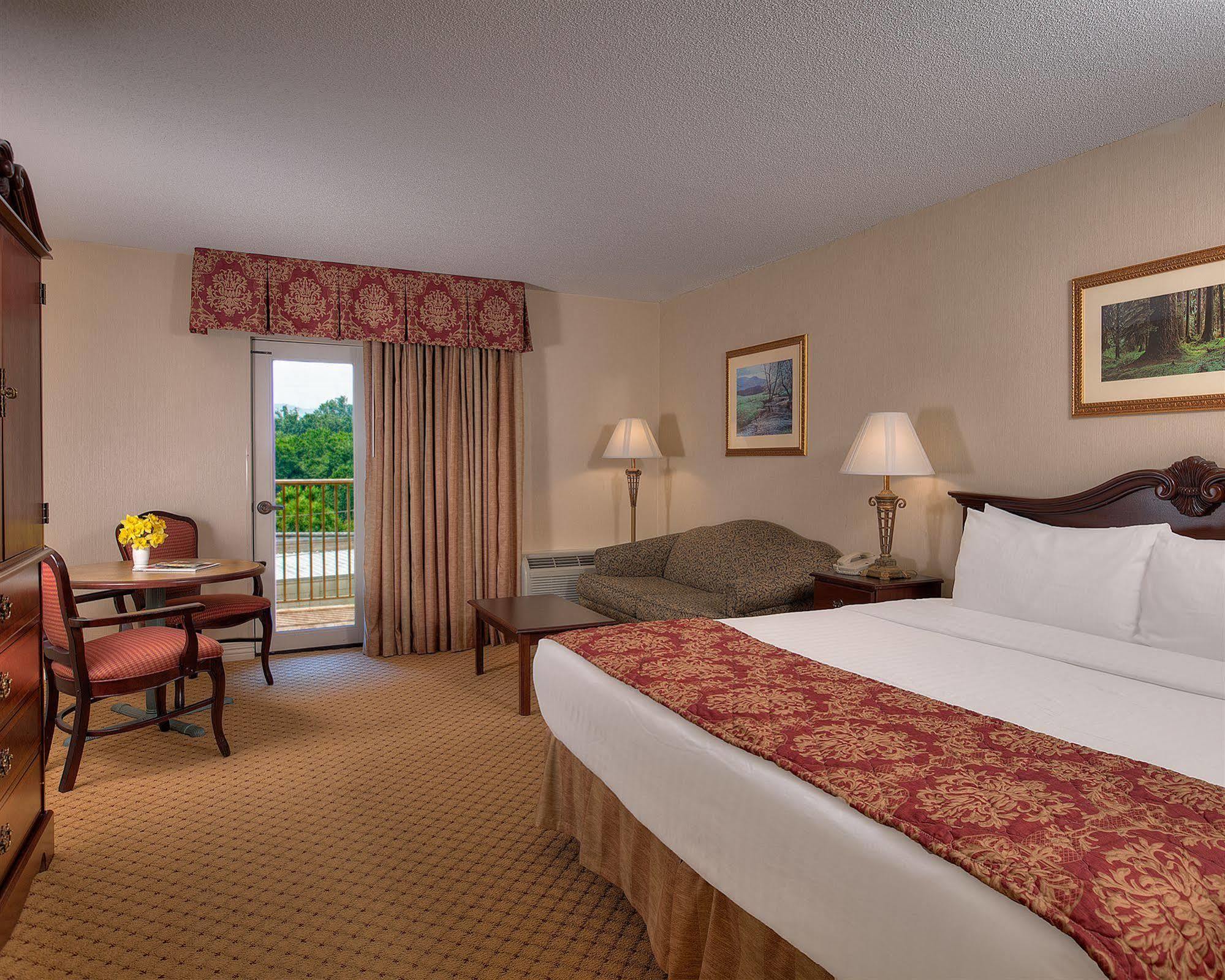 Music Road Resort Inn Пиджен-Фордж Экстерьер фото